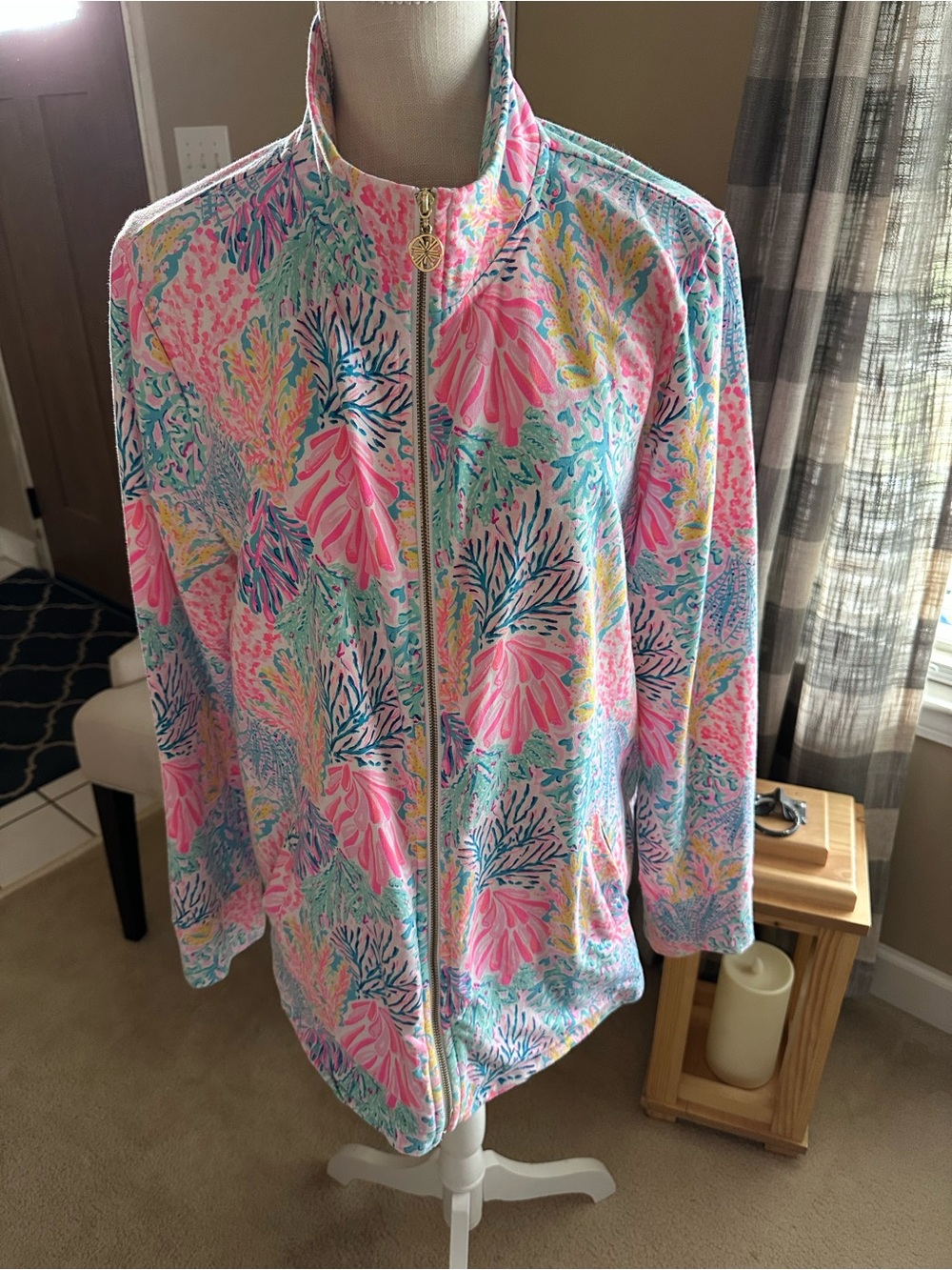 Lilly Pulitzer Leona Zip Up Multi Splashdance size XL